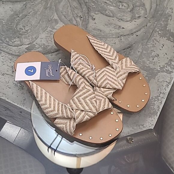 𝅺universal Thread Slippers 7 New - Picture 2 of 6